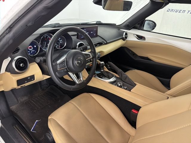 Used 2024 MAZDA MX-5 Miata RF Grand Touring w/ Appearance Package RWD image 14
