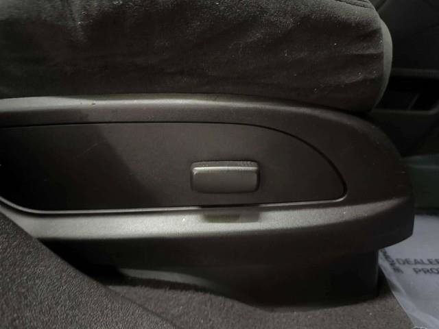 Used 2011 Buick Enclave CX FWD image 51