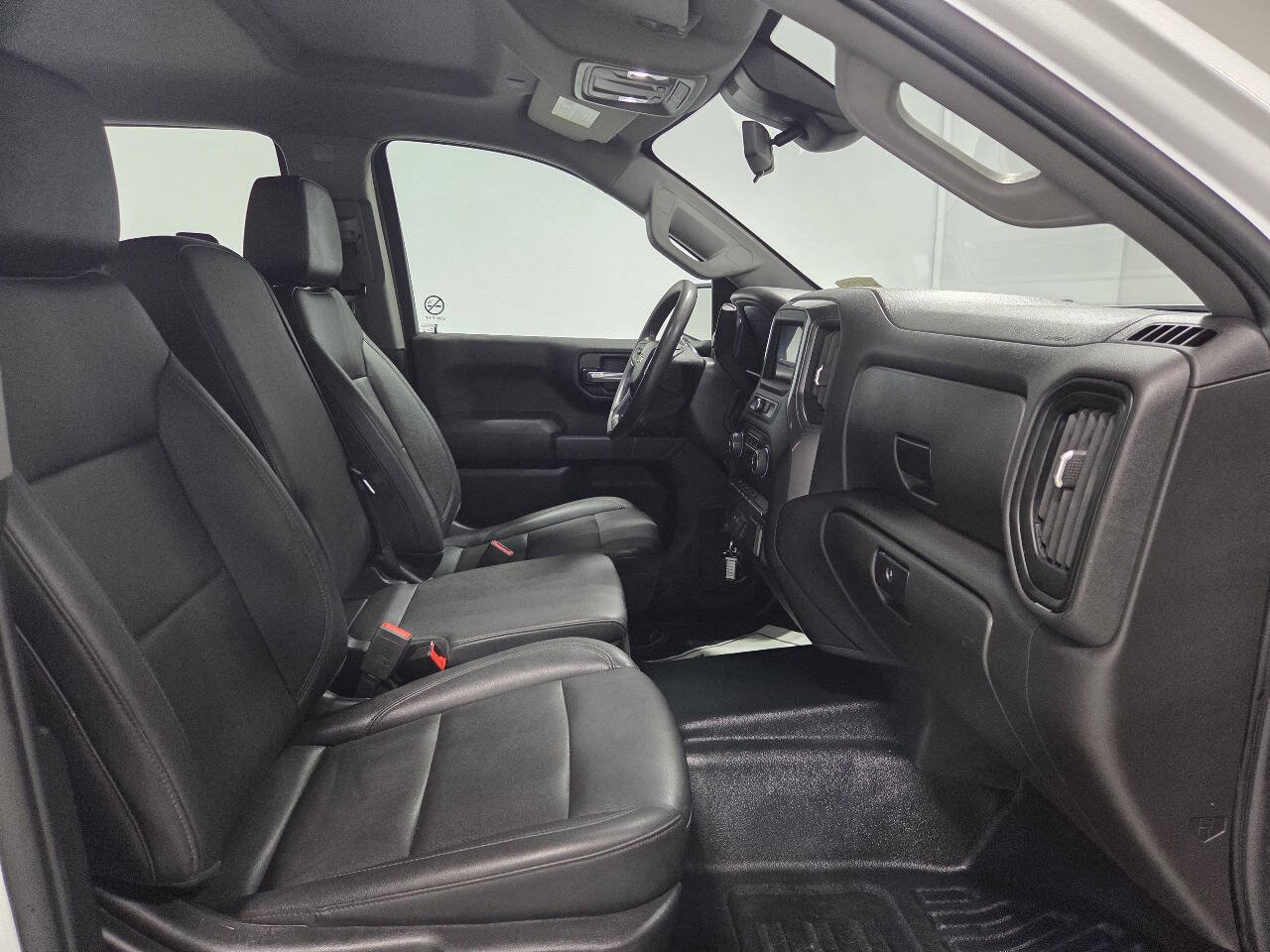 Used 2022 Chevrolet Silverado 1500 W/T w/ Trailering Package AWD/4WD image 19