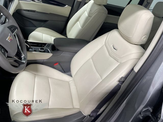 Used 2025 Cadillac XT6 Premium Luxury w/ LPO, Floor Liner Package AWD/4WD image 13