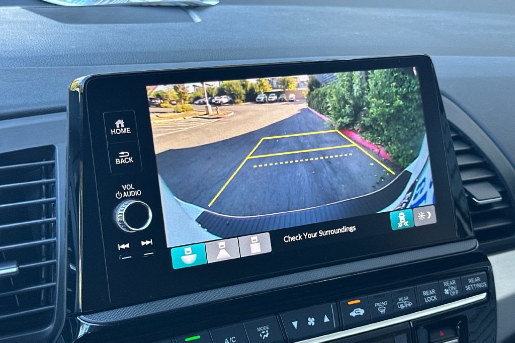 Used 2026 Honda Odyssey EX-L image 17