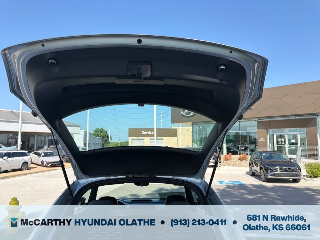 Used 2014 Volkswagen Beetle 2.5 FWD image 18