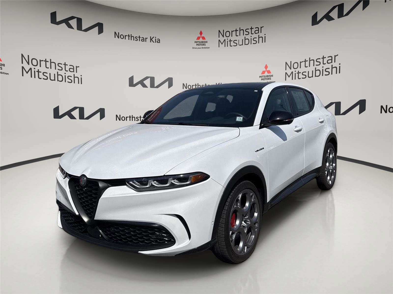 Used 2024 Alfa Romeo Tonale Veloce image 1