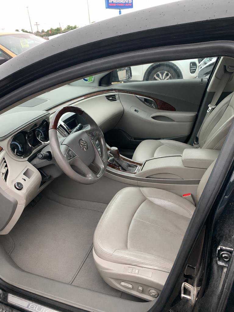 Used 2010 Buick LaCrosse CXS FWD image 2