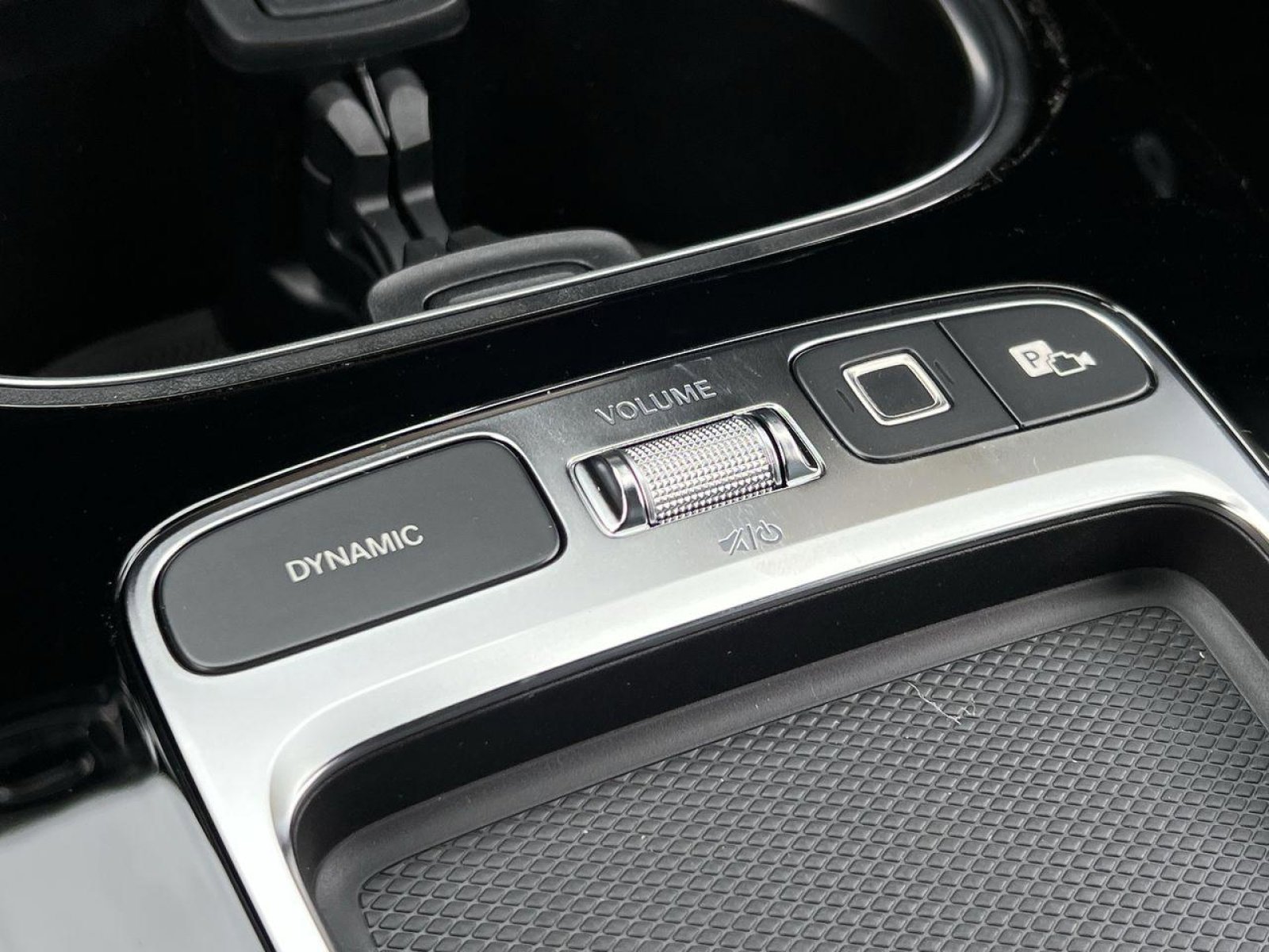 New 2025 Mercedes-Benz CLA 35 AMG 4MATIC image 32