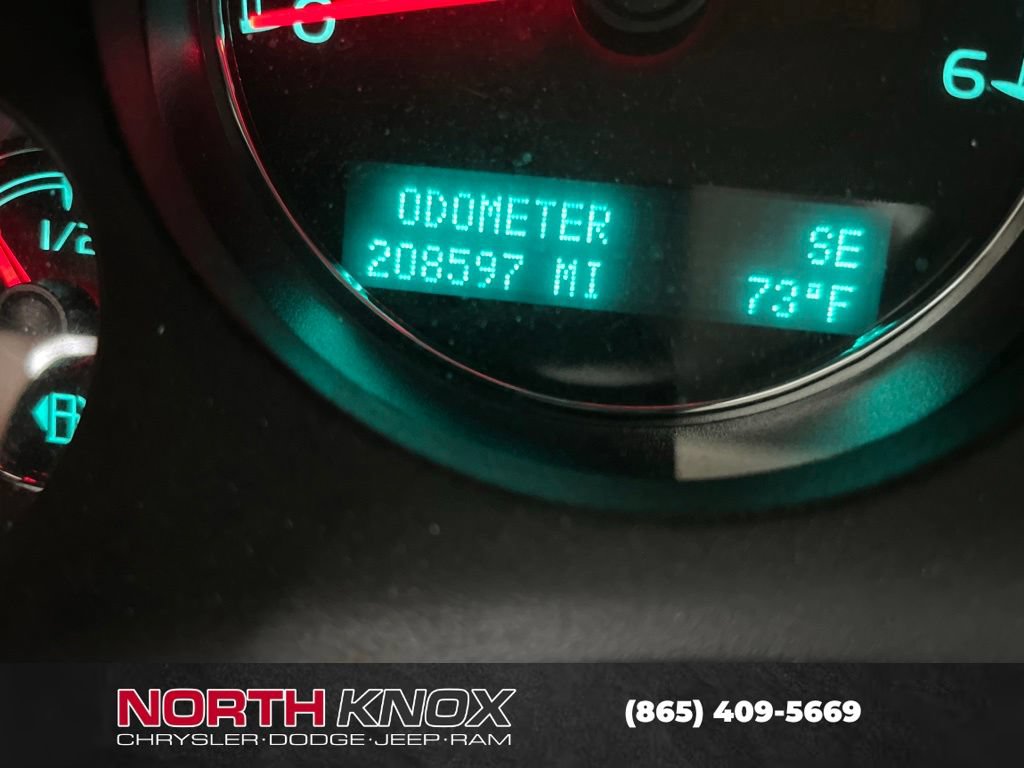 Used 2014 Chevrolet Tahoe LTZ AWD/4WD image 2