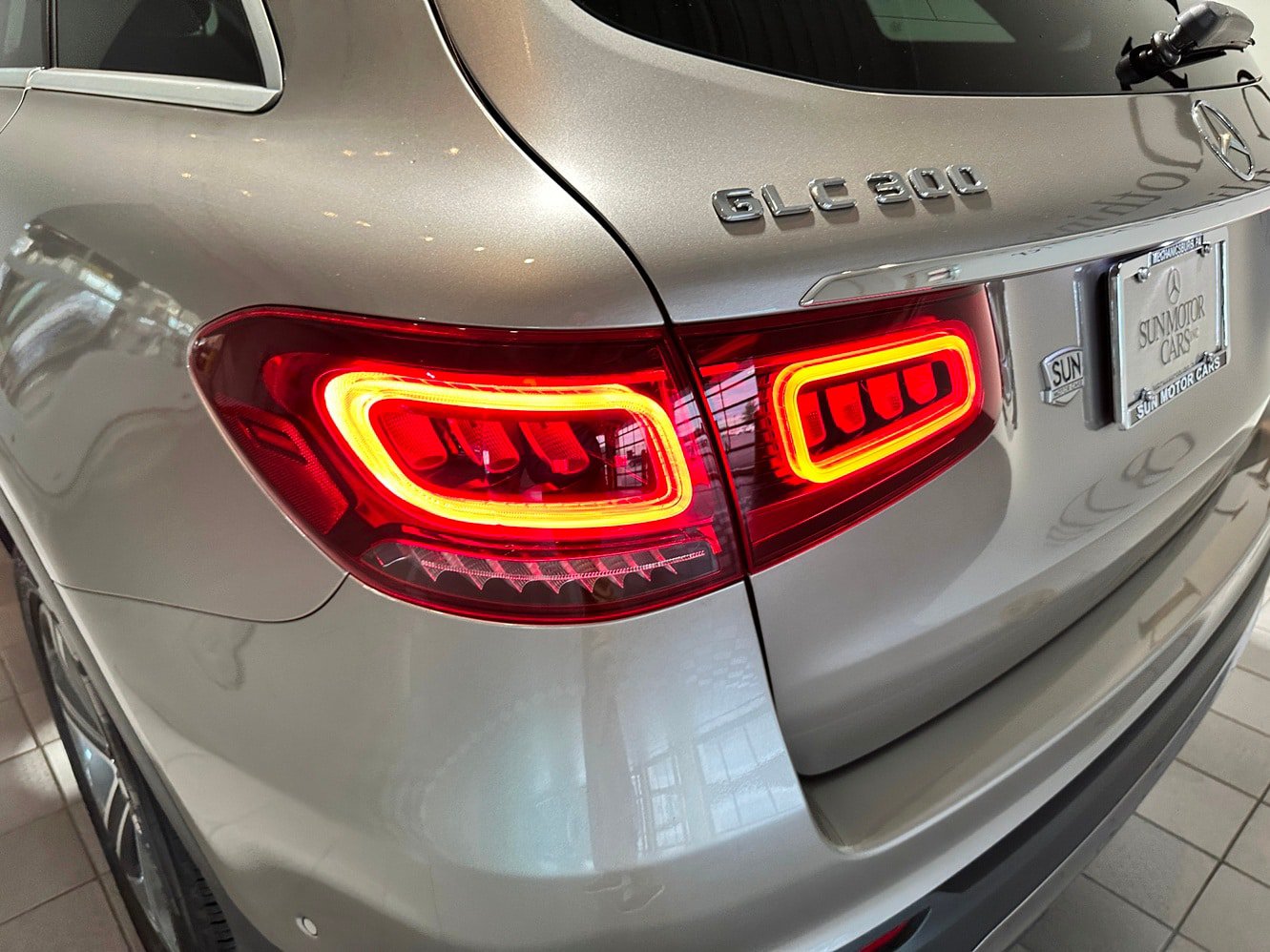Used 2020 Mercedes-Benz GLC 300 4MATIC image 25