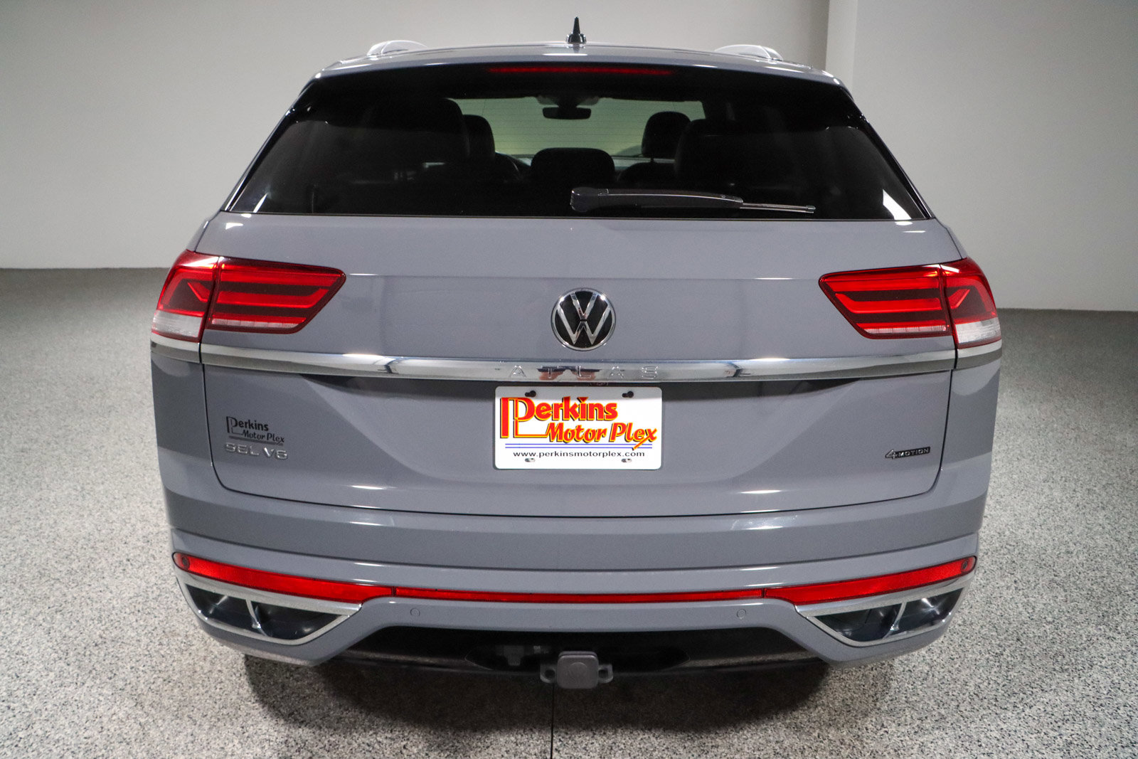 Used 2023 Volkswagen Atlas Cross Sport SEL Premium R-Line AWD/4WD image 8