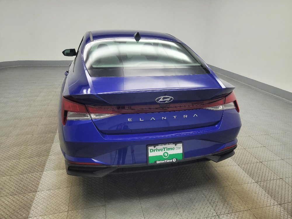 Used 2021 Hyundai Elantra SE w/ Cargo Package image 6