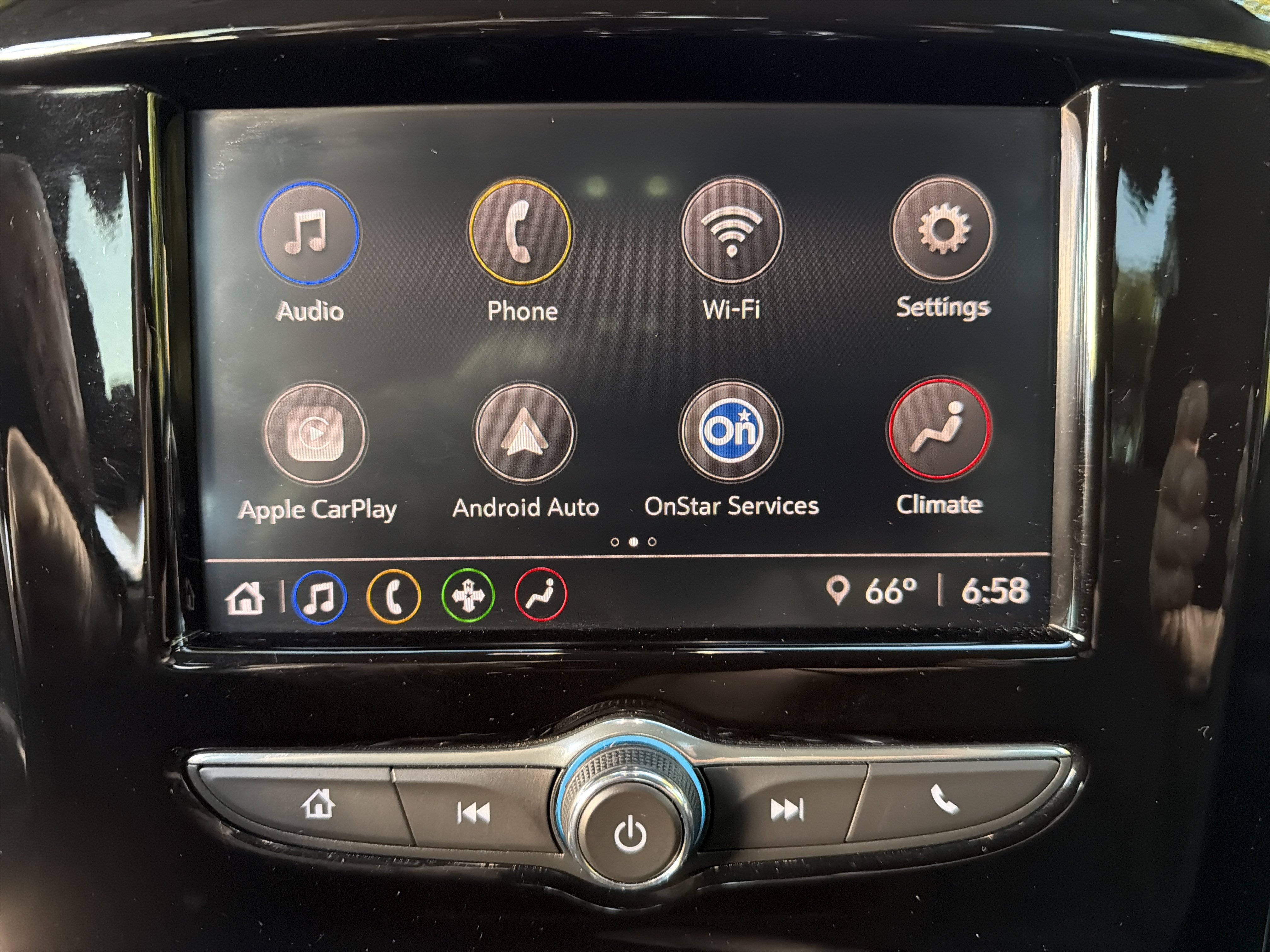 Used 2021 Chevrolet Traverse LS FWD image 23