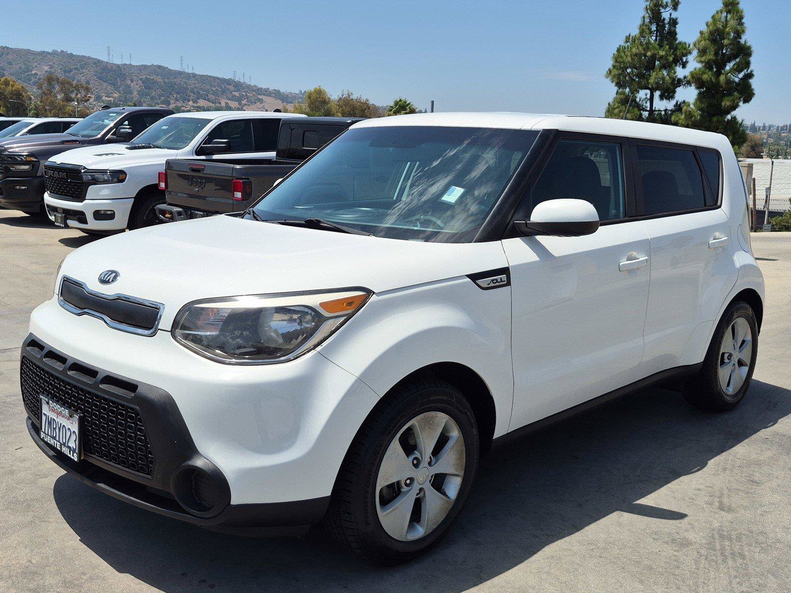 Used 2015 Kia Soul FWD image 3