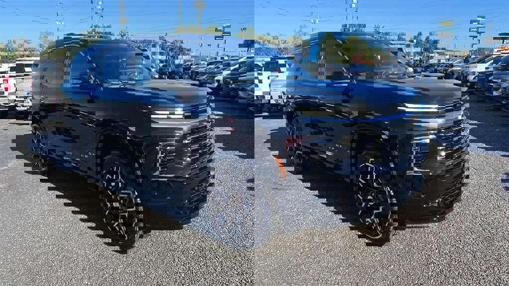 New 2026 Chevrolet Traverse High Country image 3