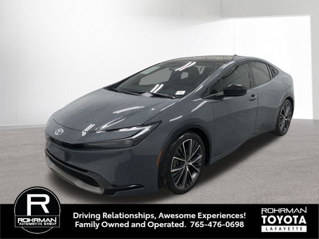 Used 2024 Toyota Prius XLE AWD/4WD image 2