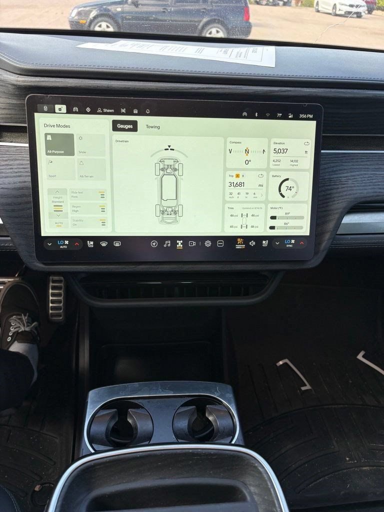 Used 2023 Rivian R1T Adventure Dual AWD/4WD image 18