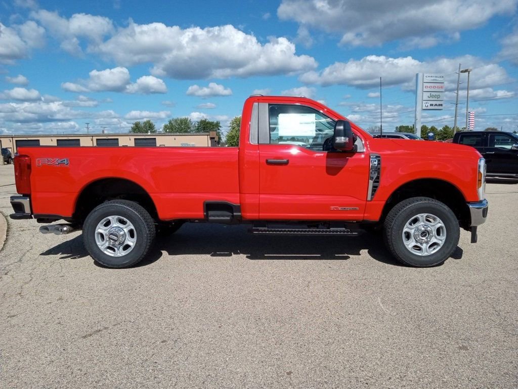 New 2026 Ford F250 XLT image 3