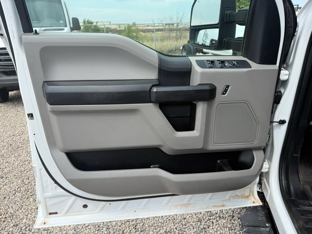 Used 2017 Ford F250 XL w/ Power Equipment Group AWD/4WD image 29