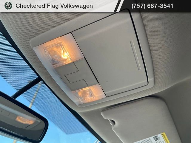 Used 2013 Ford Edge Limited w/ Driver Entry Pkg image 18