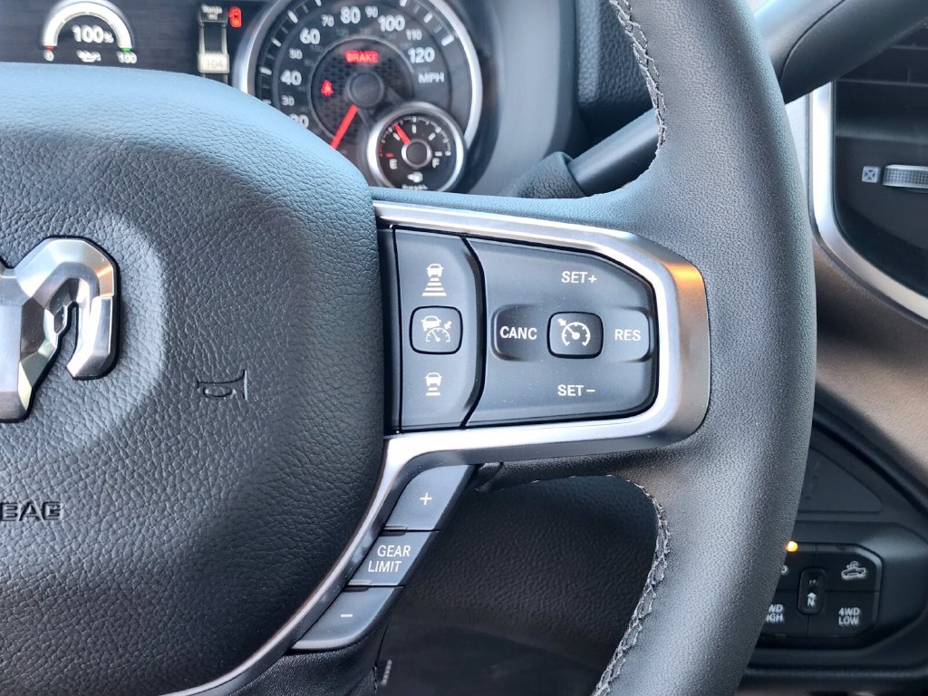 New 2026 RAM 2500 Big Horn AWD/4WD image 31