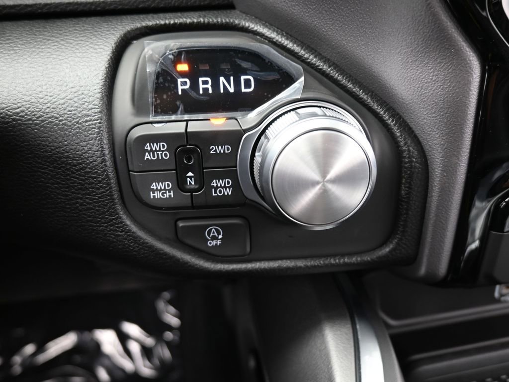 Used 2026 RAM 1500 Laramie AWD/4WD image 21