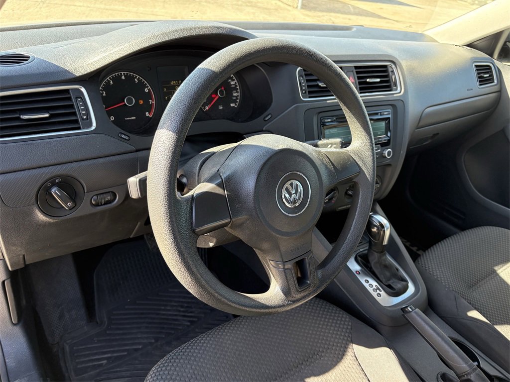Used 2014 Volkswagen Jetta S image 14