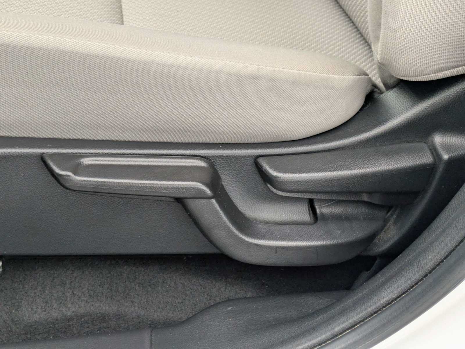 Used 2017 Honda HR-V EX image 18