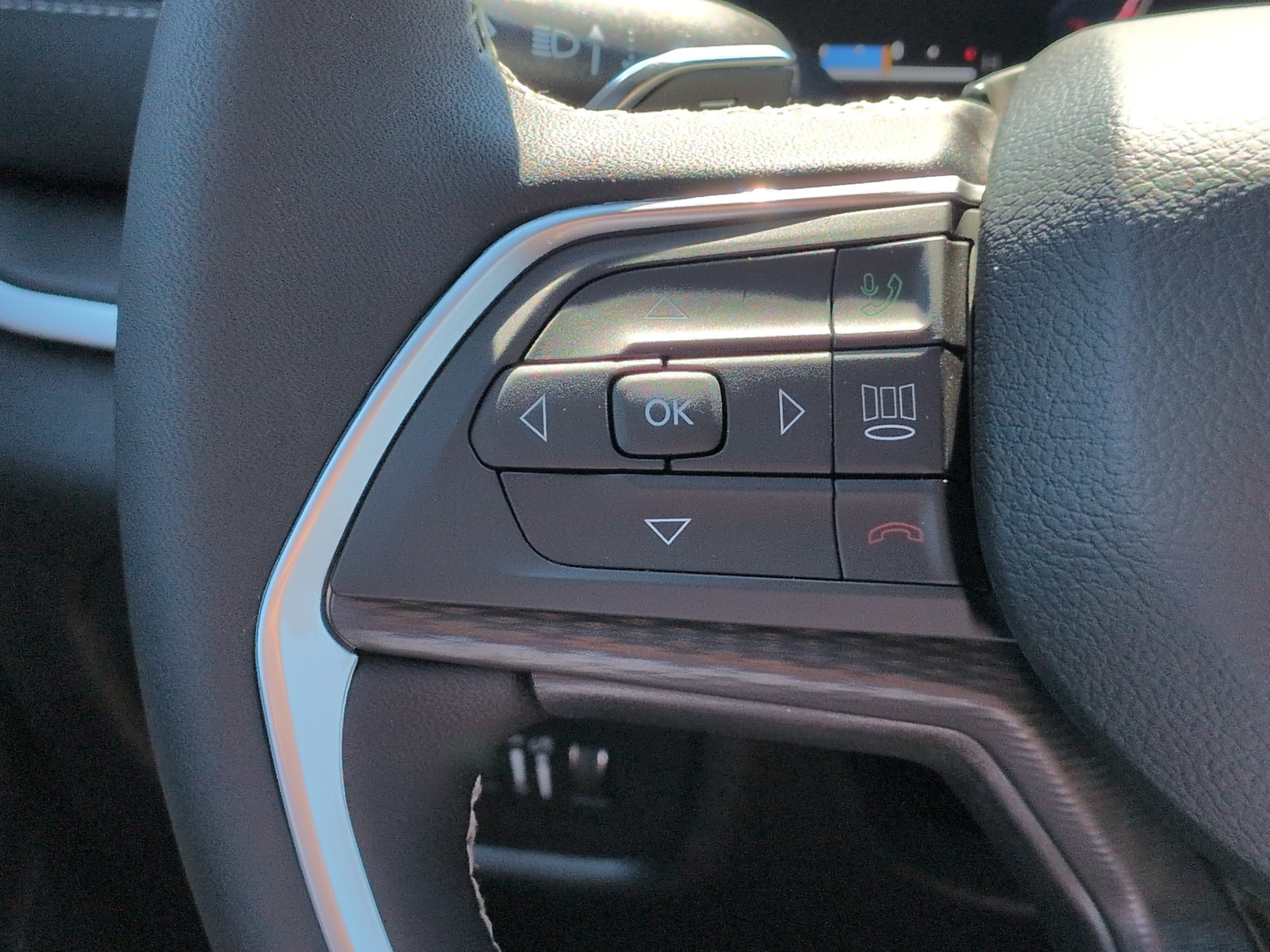 New 2026 Jeep Grand Cherokee Laredo X RWD image 22