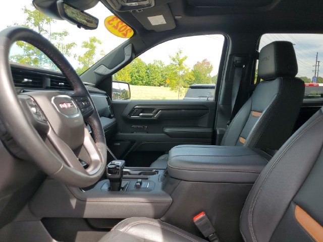 Used 2023 GMC Sierra 1500 AT4 w/ AT4 Premium Package AWD/4WD image 22