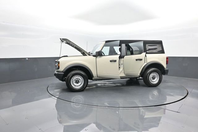 New 2025 Ford Bronco 4-Door image 37