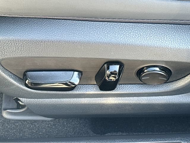Certified 2025 Lexus UX 300h FWD w/ Accessory Package (Z2) image 11