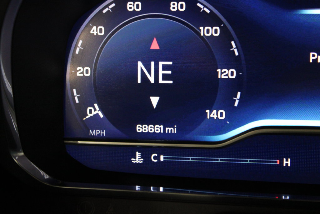 Used 2023 Chevrolet Suburban Premier AWD/4WD image 14
