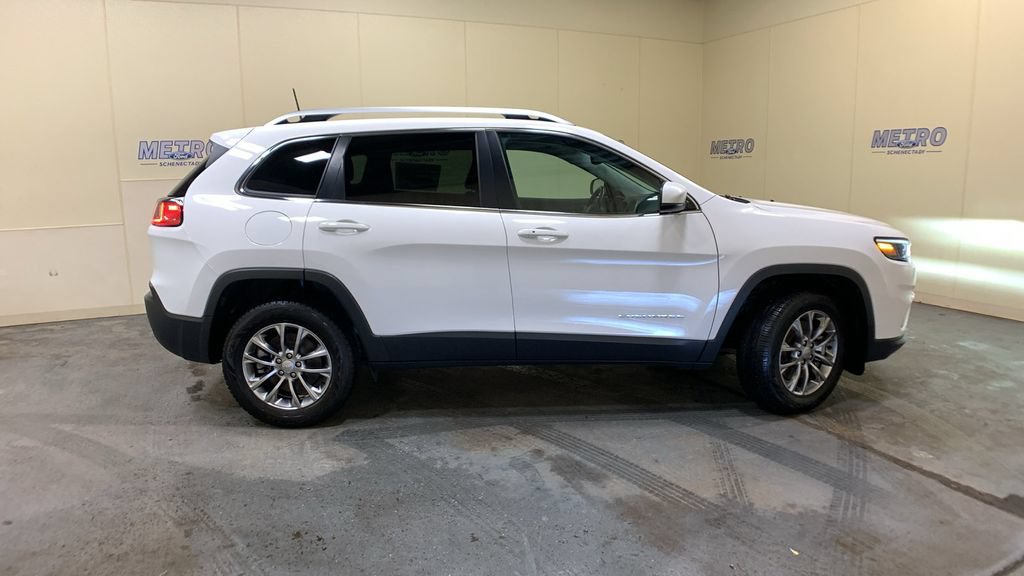 Used 2021 Jeep Cherokee Latitude Lux w/ Comfort/Convenience Group AWD/4WD image 2