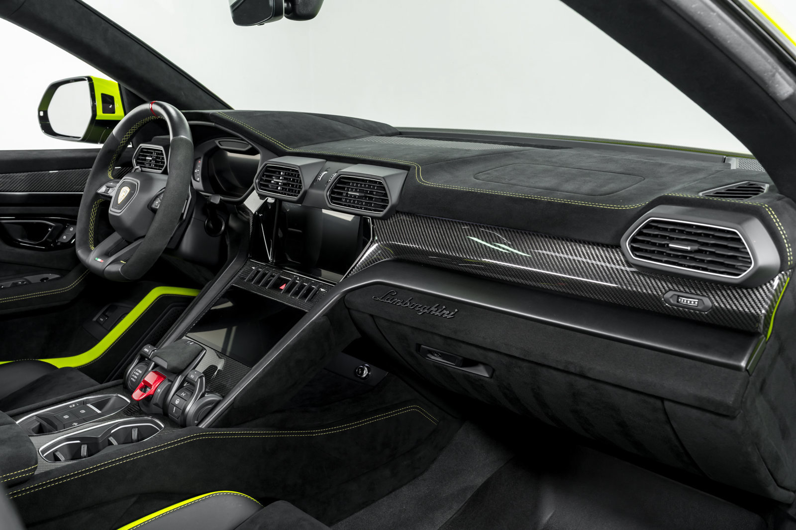 Used 2024 Lamborghini Urus Performante AWD/4WD image 39