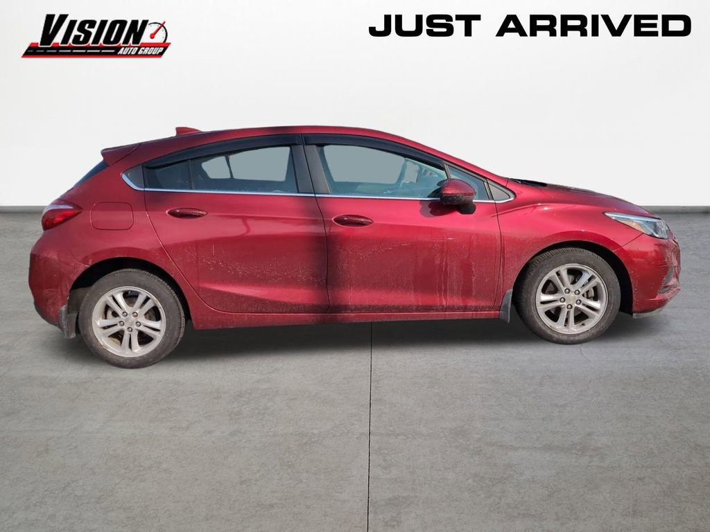 Used 2018 Chevrolet Cruze LT w/ Convenience Package image 4