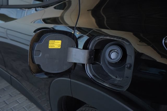 New 2026 Chevrolet Trax RS w/ Sunroof Package FWD image 14