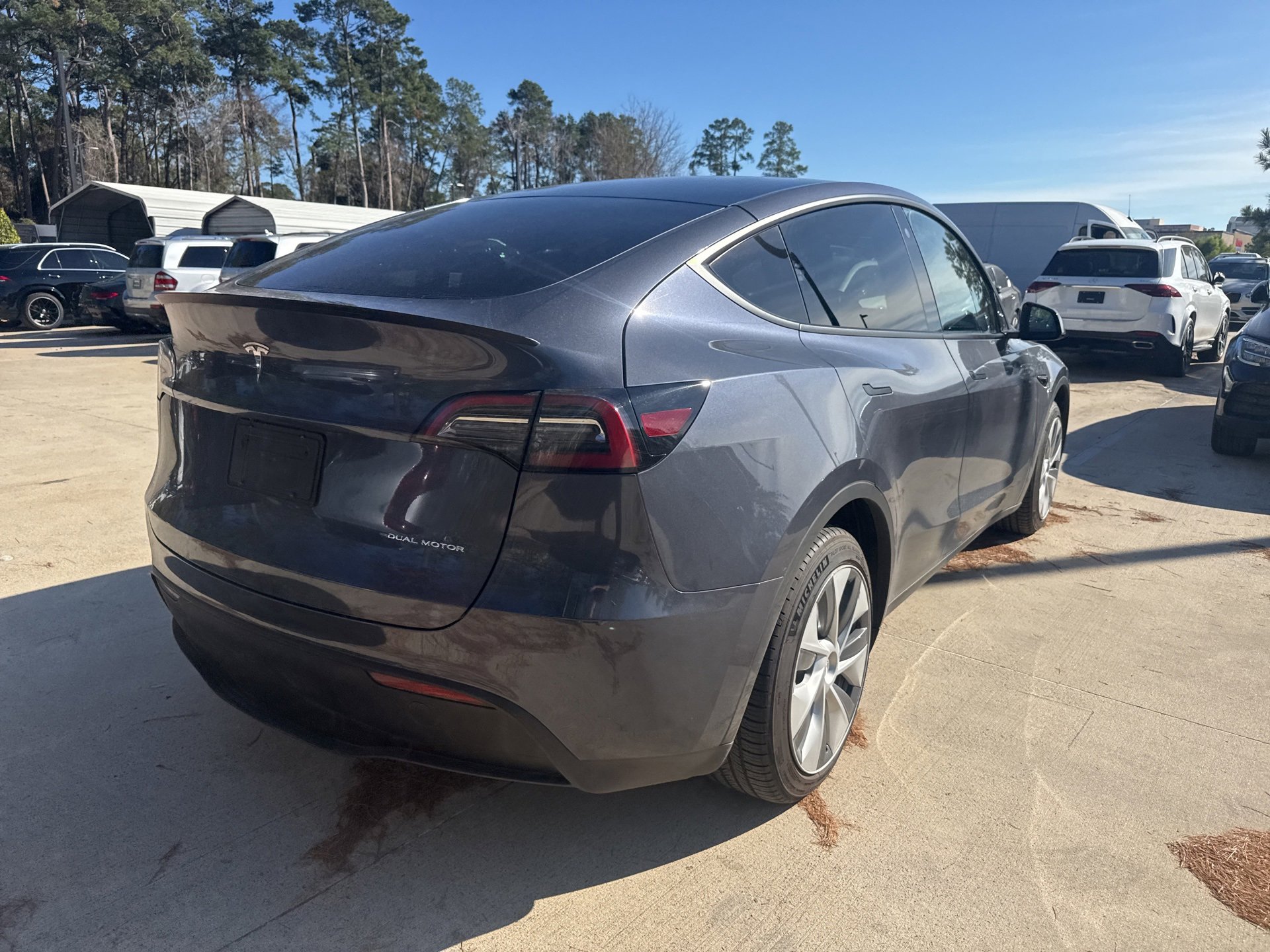 Used 2023 Tesla Model Y Long Range image 4