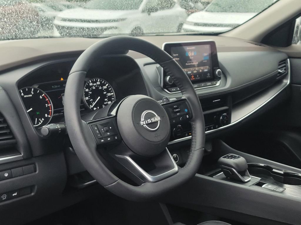 Used 2023 Nissan Rogue SV w/ SV Premium B Package AWD/4WD image 12