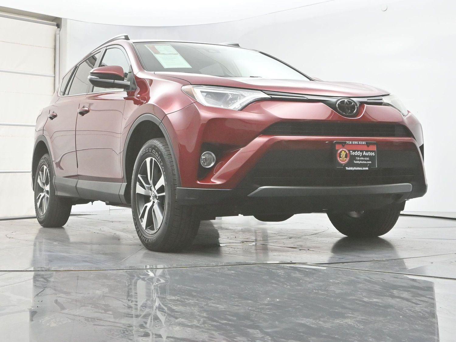 Used 2018 Toyota RAV4 XLE FWD image 27