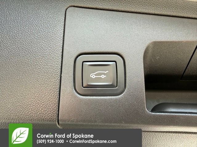 Used 2017 Cadillac XT5 Luxury AWD/4WD image 19