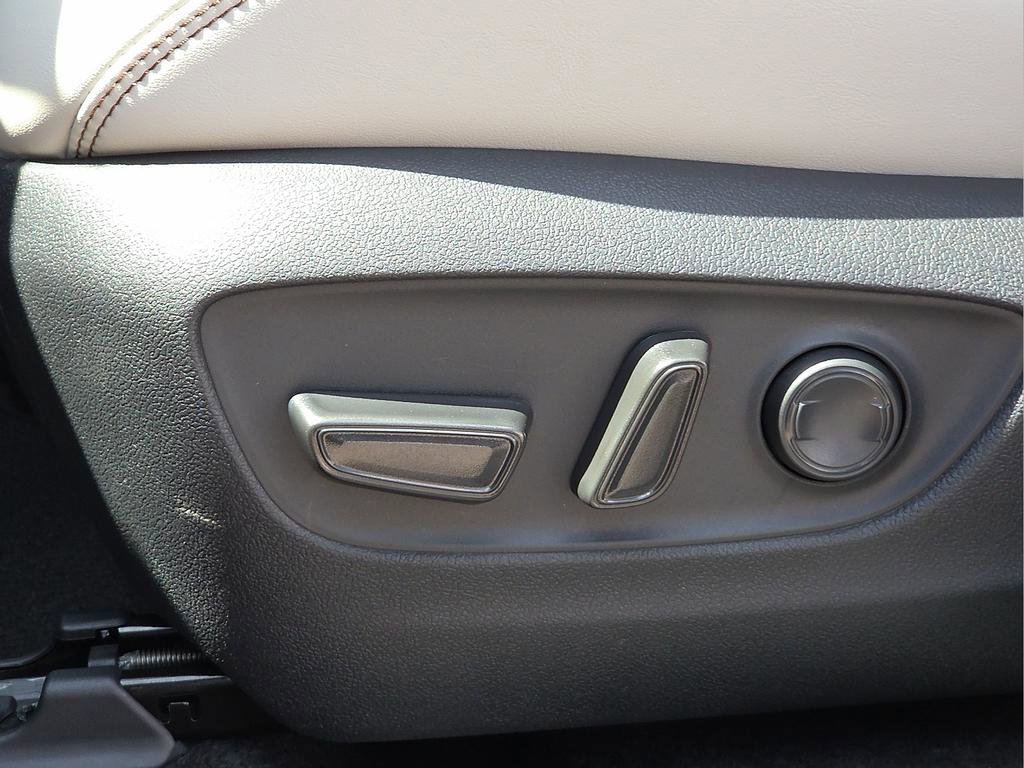 Certified 2025 Toyota RAV4 XLE Premium FWD image 18