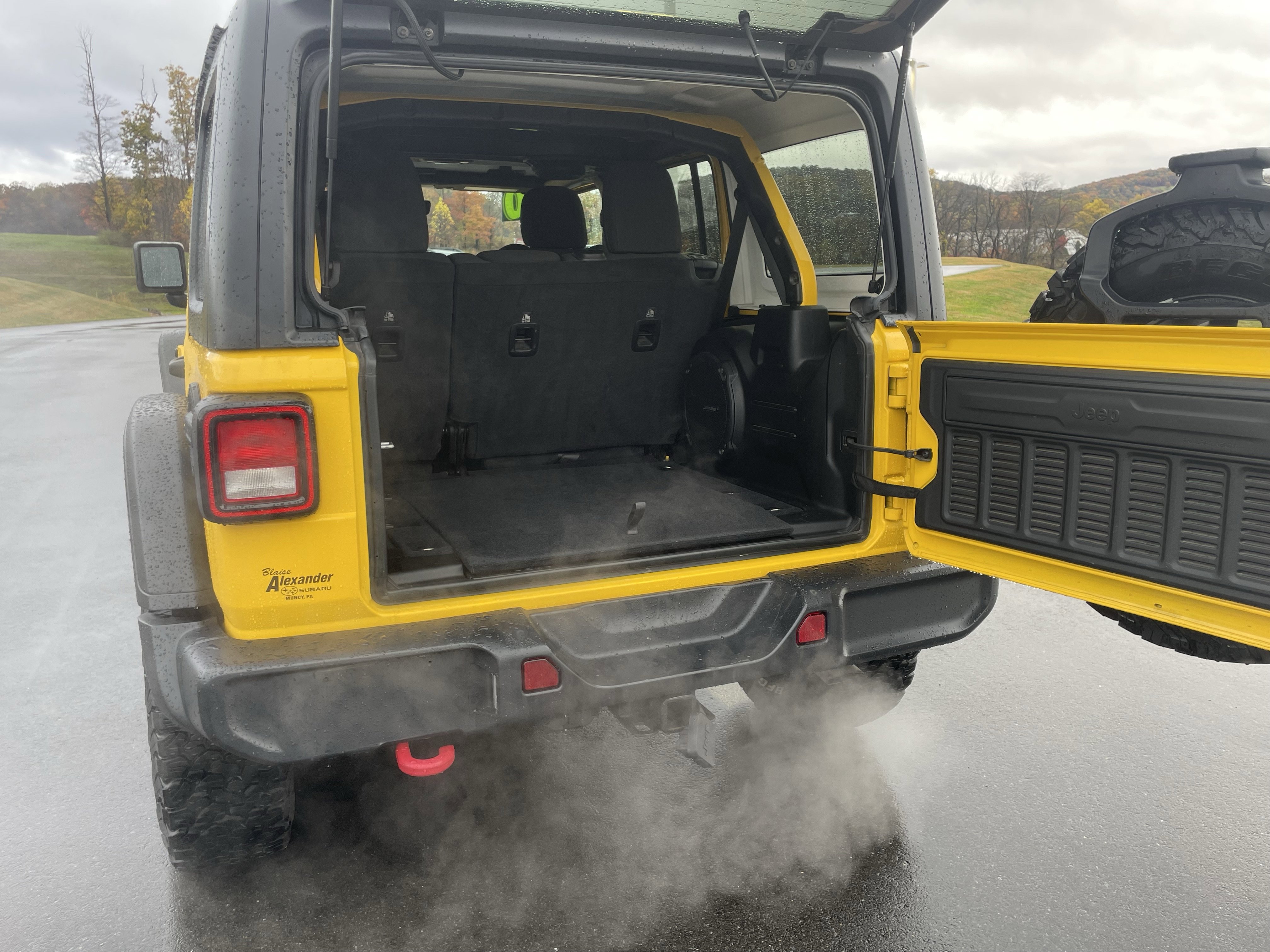 Used 2020 Jeep Wrangler Unlimited Rubicon w/ Dual Top Group image 5