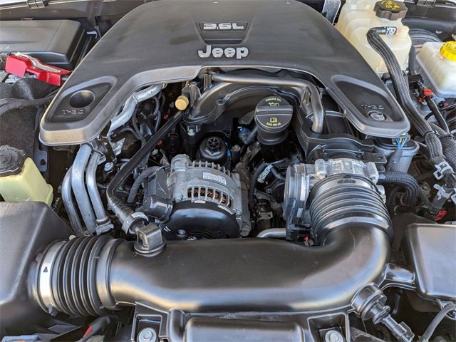 Certified 2018 Jeep Wrangler Unlimited Sahara image 29