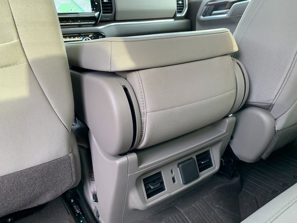 Used 2025 GMC Sierra 1500 SLE w/ Preferred Package image 24