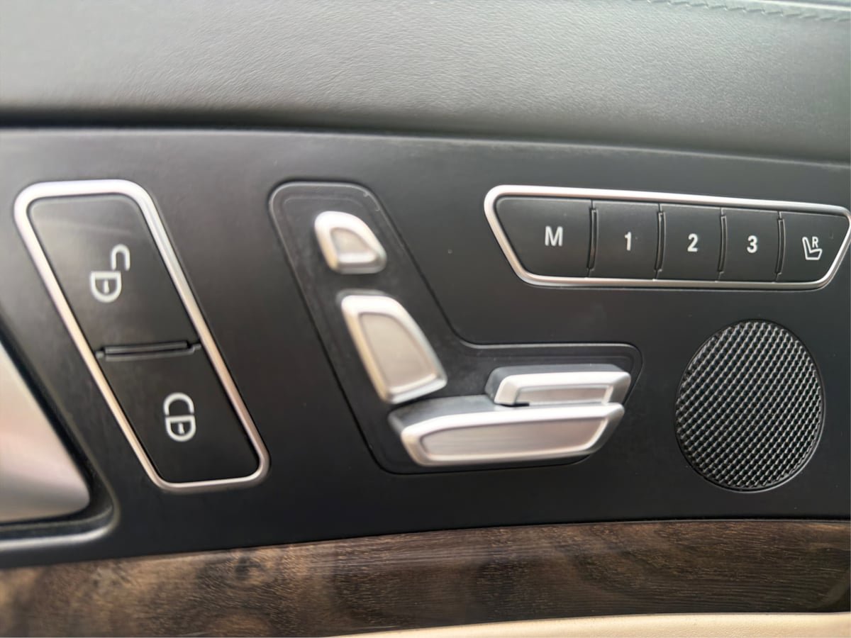 Used 2017 Mercedes-Benz SL 550 image 13
