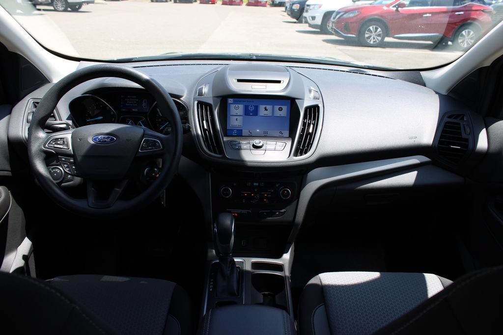 Used 2018 Ford Escape SE w/ SE Sync 3 Package AWD/4WD image 34