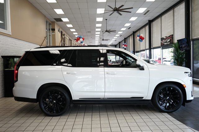 Used 2024 Cadillac Escalade Sport Platinum w/ LPO, ONYX Package image 23