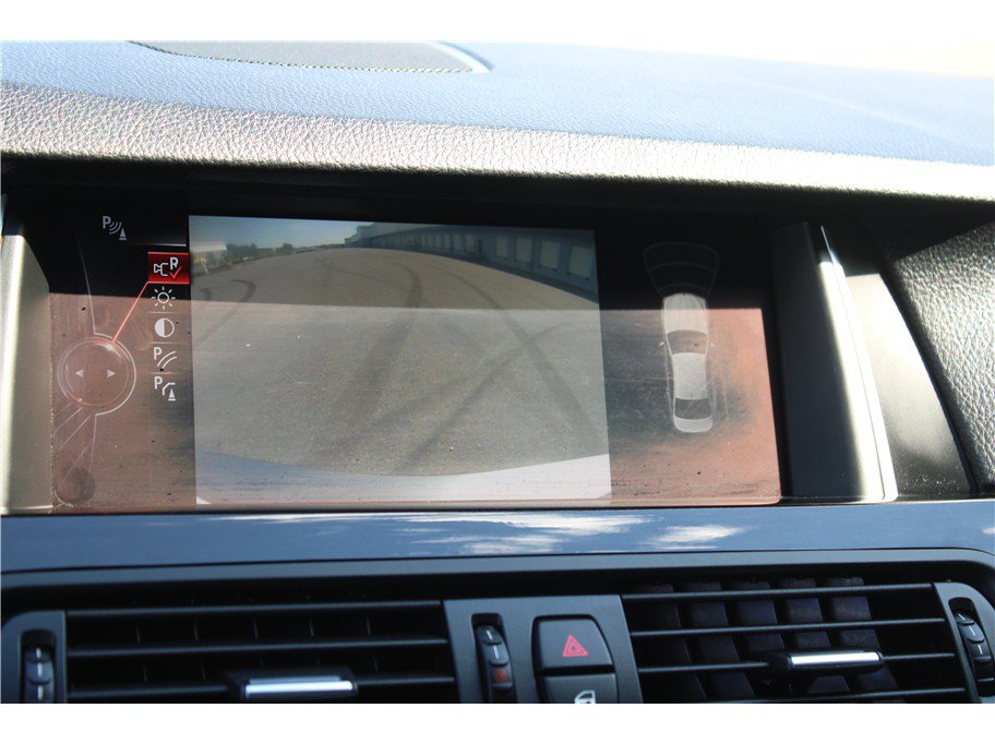 Used 2015 BMW 535i xDrive Sedan AWD/4WD image 9
