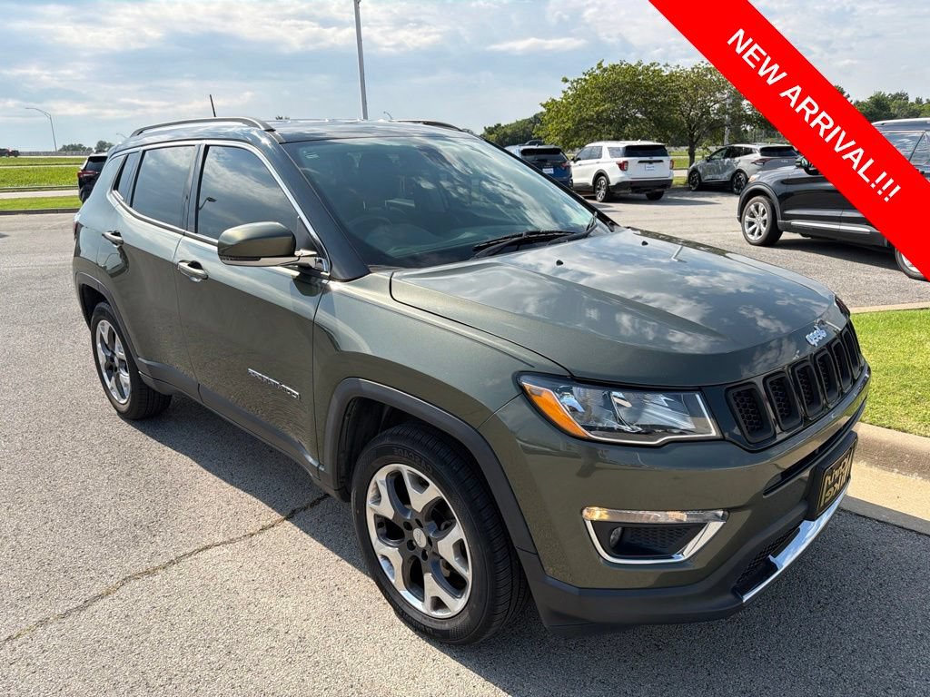 Used 2018 Jeep Compass Limited AWD/4WD video 1