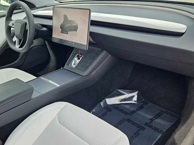 Used 2025 Tesla Model 3 Long Range RWD image 23