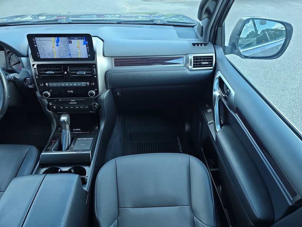 Used 2022 Lexus GX 460 w/ Accessory Package AWD/4WD image 15