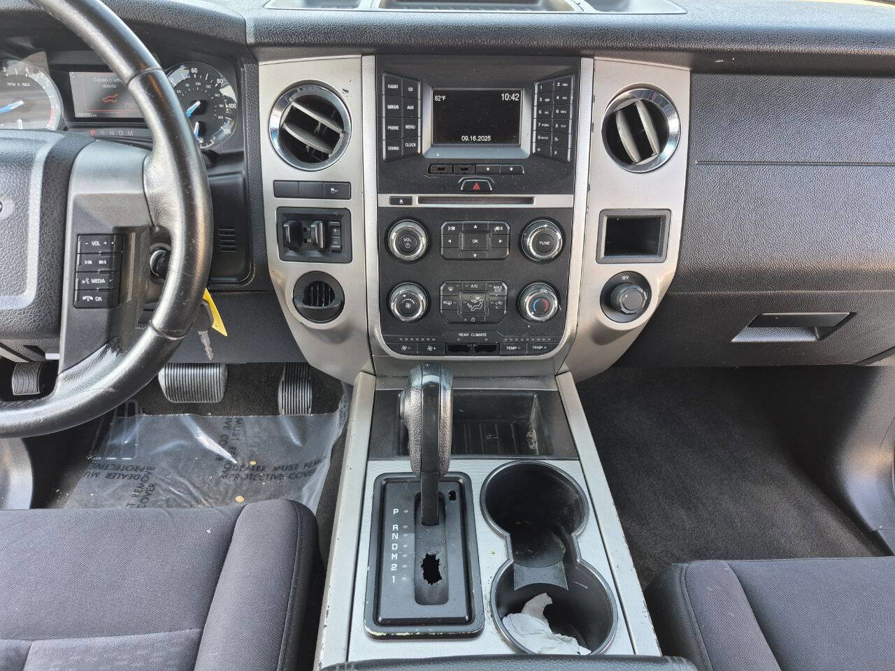 Used 2015 Ford Expedition XLT RWD image 23